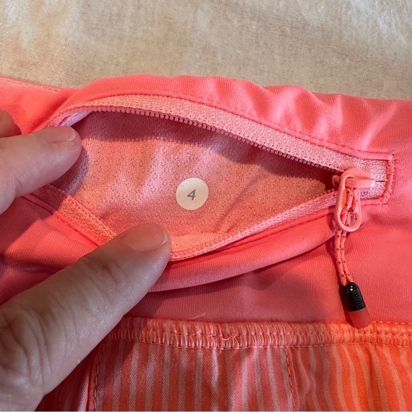 Lululemon striped Run Pacesetter skort, bright coral, ruffled/tiered, activewear - Picture 5 of 8